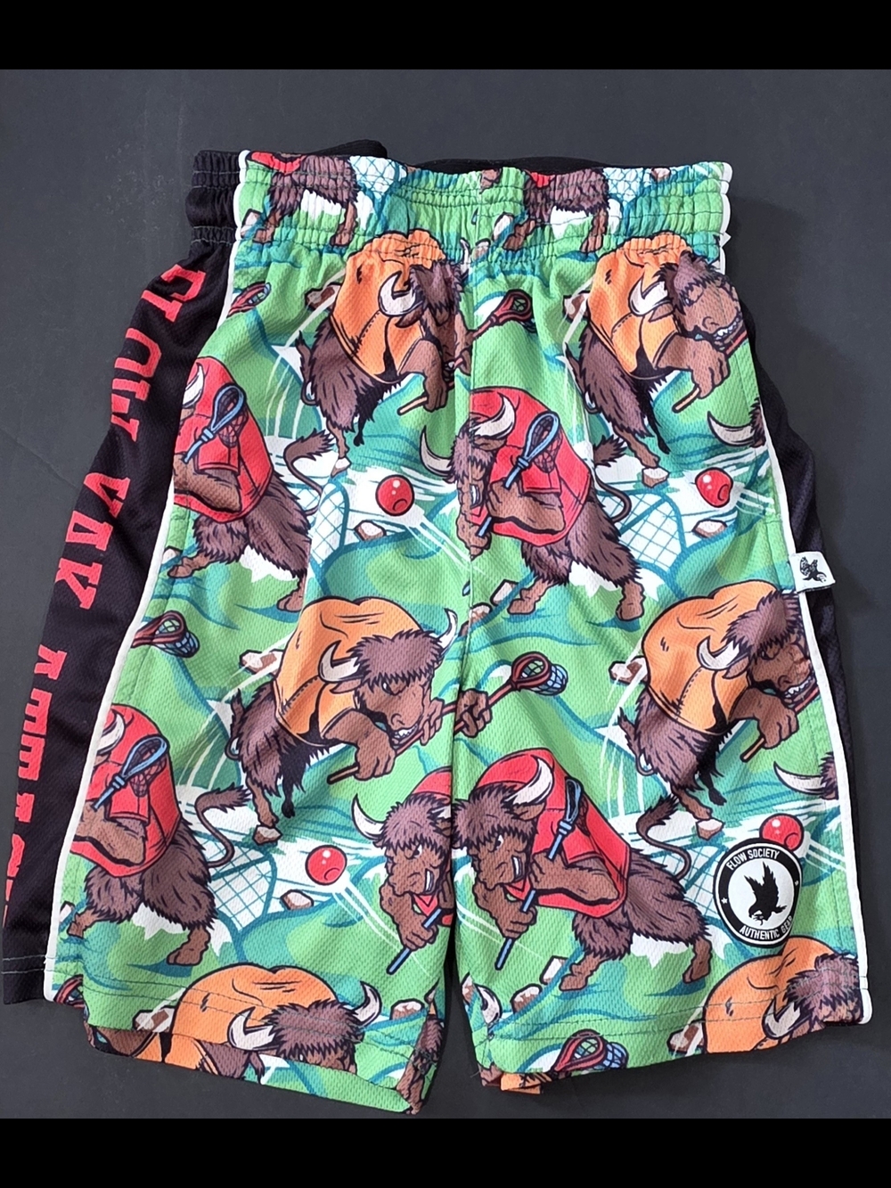 Flow Society Buffalo Lacrosse Print Active Shorts in Green Size Medium